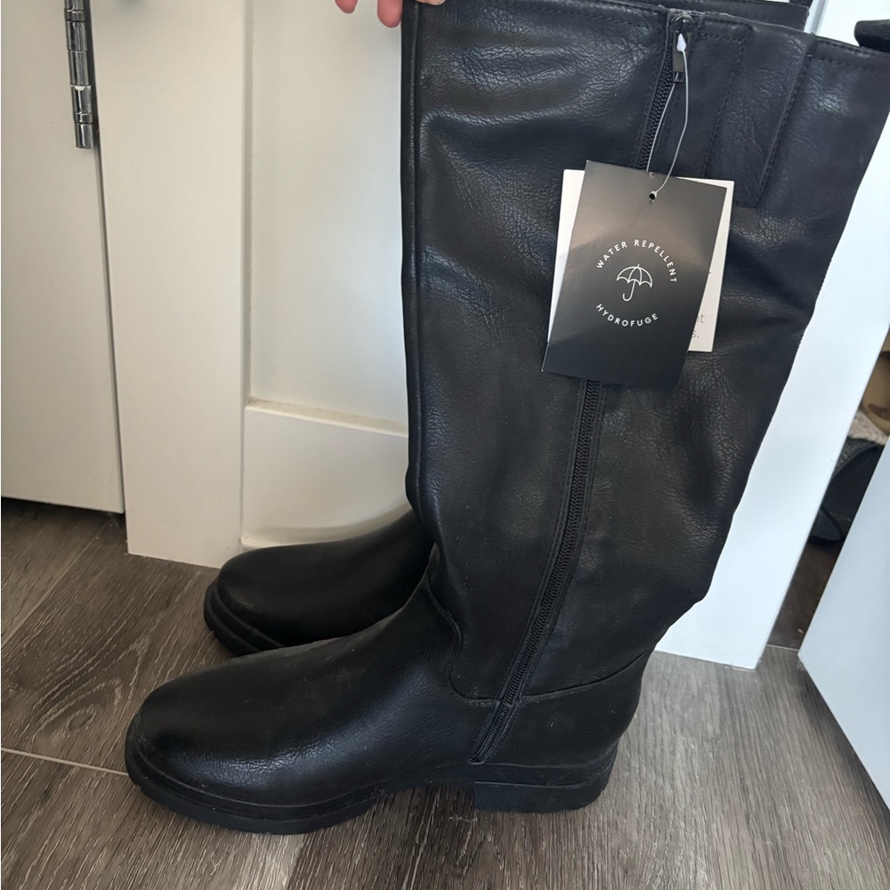 NWT Wide Calf Black Knee-High Leather Boots
